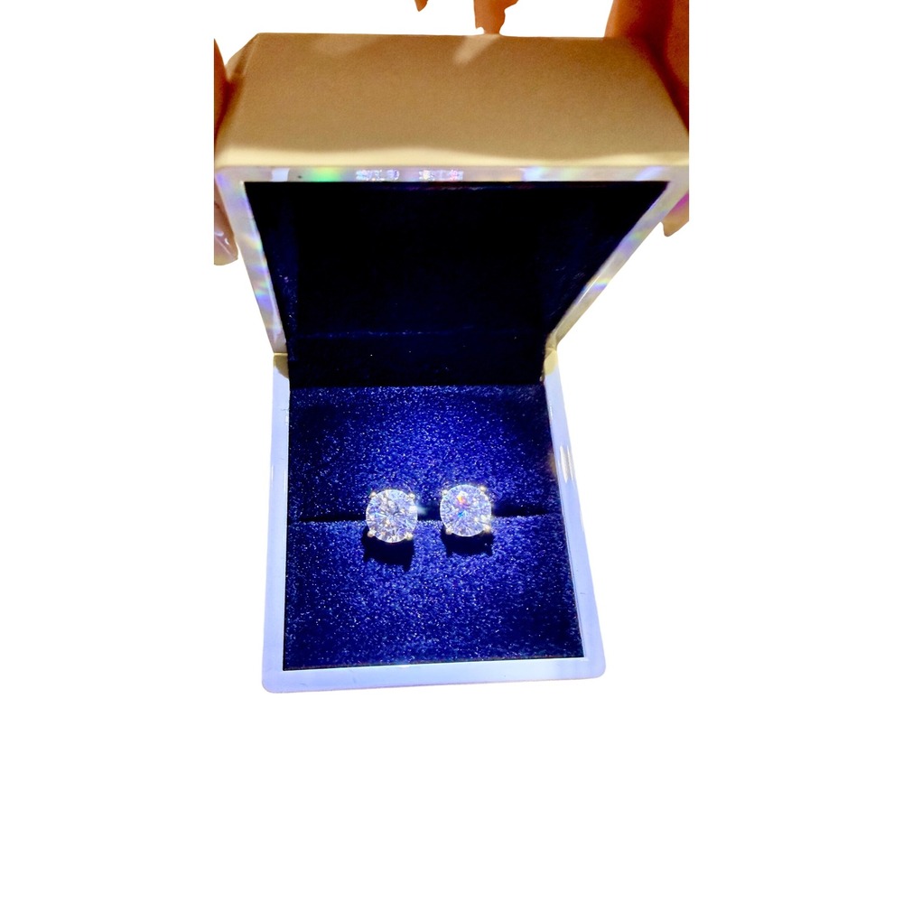 Round Cut  Moissanite Stud Earrings Gold Tone LED‎ Lighted Gift Box Sparkling